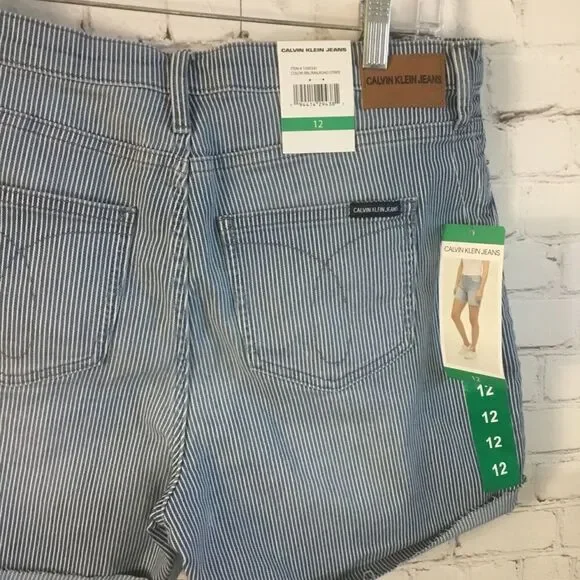 NWT Calvin Klein Women's Railroad Stripe Roll Cuff Denim Jeans Short  Size 12 - Picture 4 of 11
